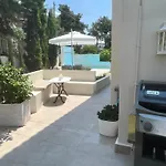 Panorama Hills With Pool Vilă *