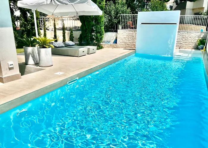 Panorama Hills With Pool Villa *