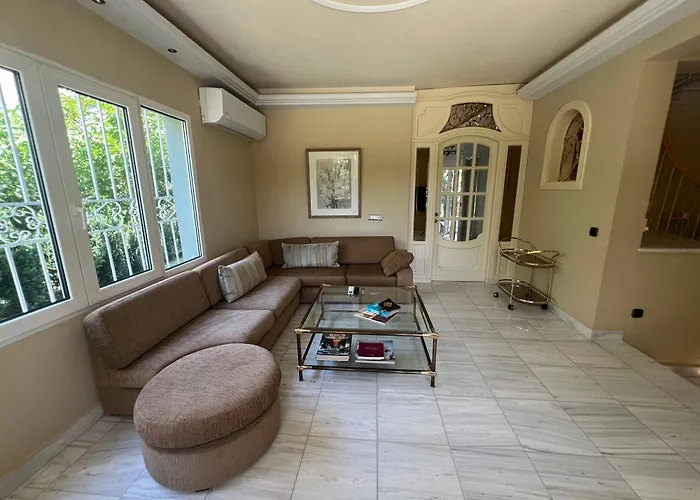 Villa Panorama Hills With Pool