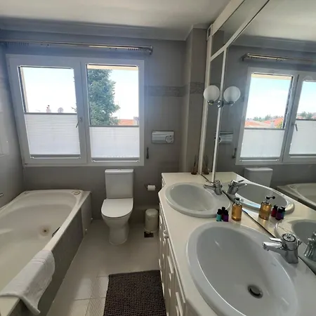 וילה Panorama Hills With Pool