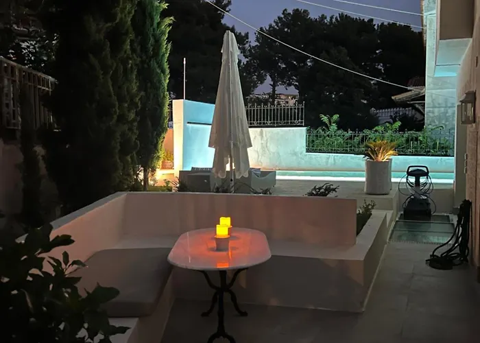 Panorama Hills With Pool Vilă